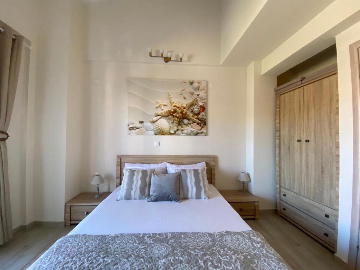 Villa Emerald Luxury Living นิกิติ ภายนอก รูปภาพ